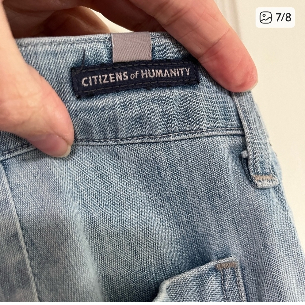 3. CITIZENS OF HUMANITY LEAH CROPPED JEANS - Picture 4 of 6